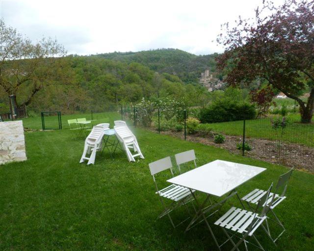 Chambre D'Hotes Cadravals Belcastel Aveyron Exterior photo